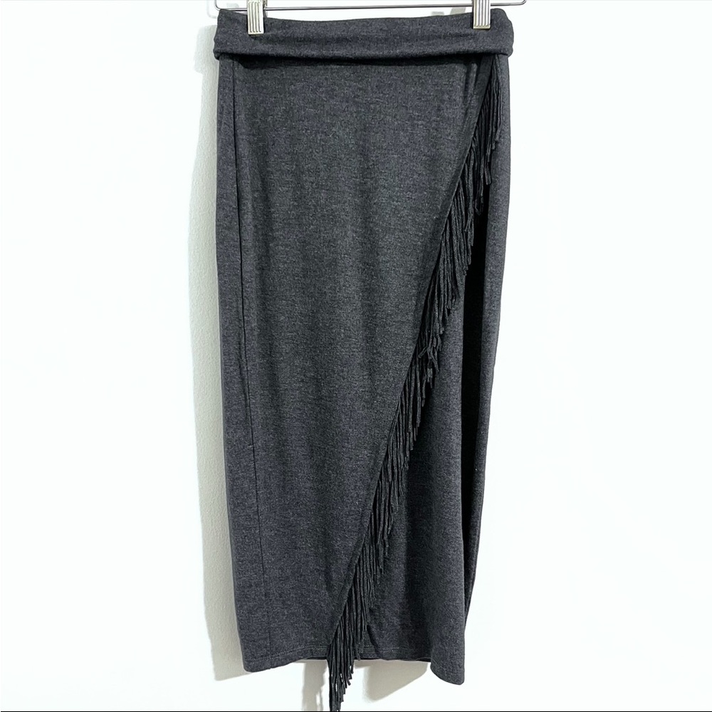 Jessican Simpson Gray Midi Fringe Skirt Size XS Jersey Western Stretch bohemian